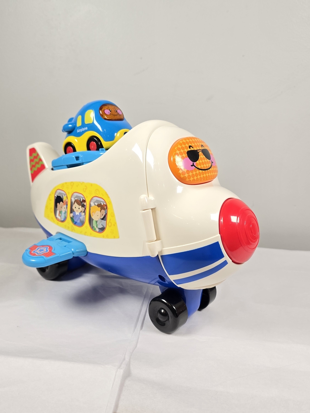 VTech Go! Go! Smart Wheels Racing Runway Airplane with Toy Vehicle